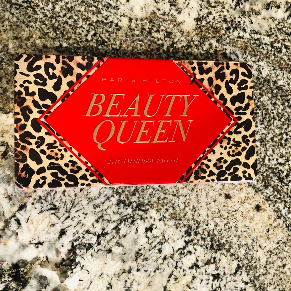 Paris Hilton Beauty Queen Eyeshadow Palette. New.